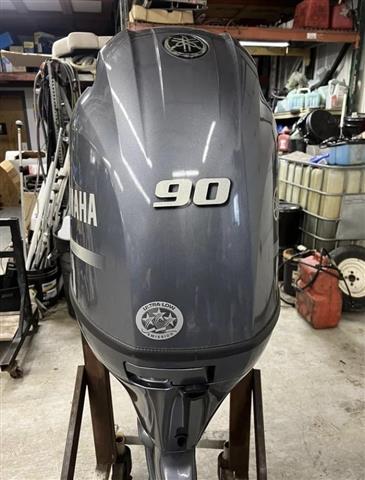 $4500 : Yamaha 90 HP Outboard Motor image 1