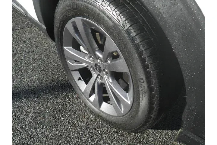 $36980 : Ford Explorer 2023 AWD XLT 4 image 7