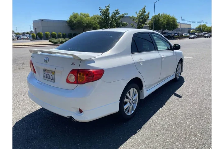 $9995 : 2010 Corolla S image 8