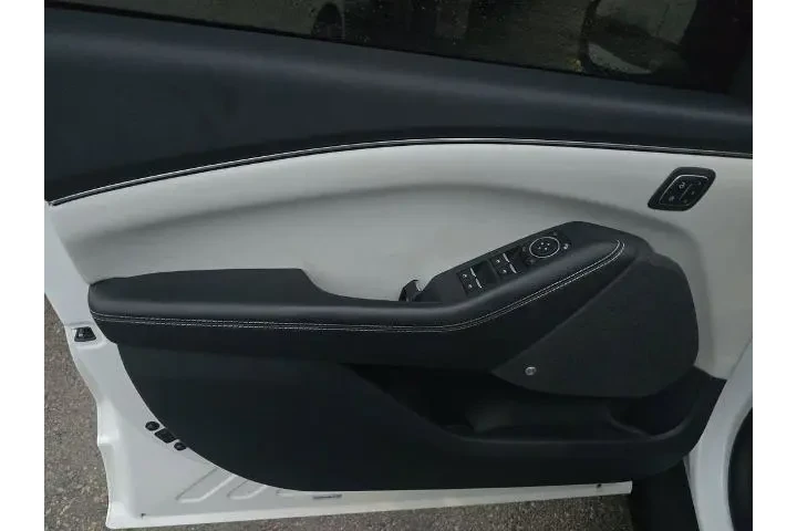 $21999 : Ford Mustang Mach-E 2023 Pre image 9