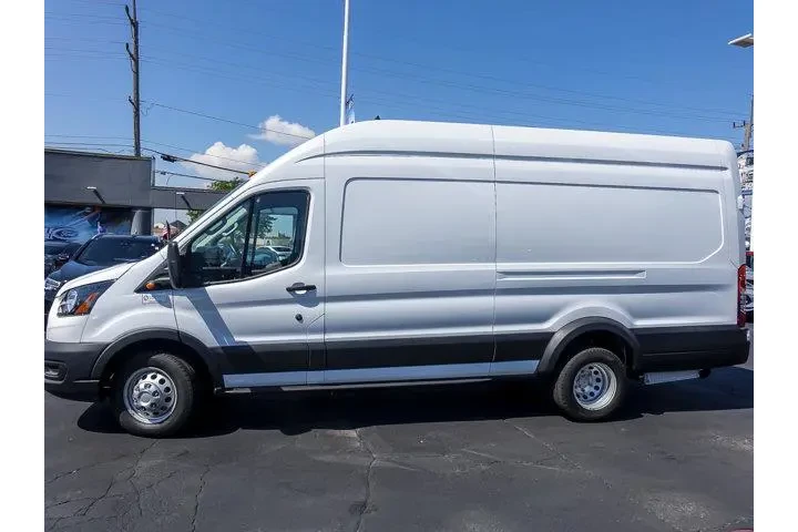 $33896 : Ford Transit 2022 350 HD 3dr image 6