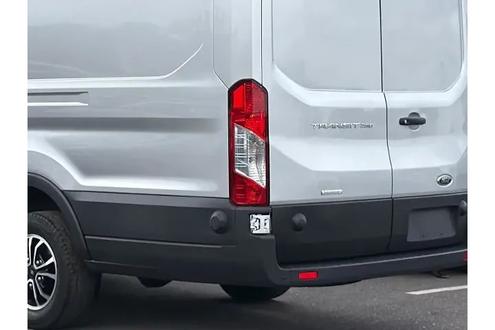 $39000 : Ford Transit 2023 250 3dr LW image 8