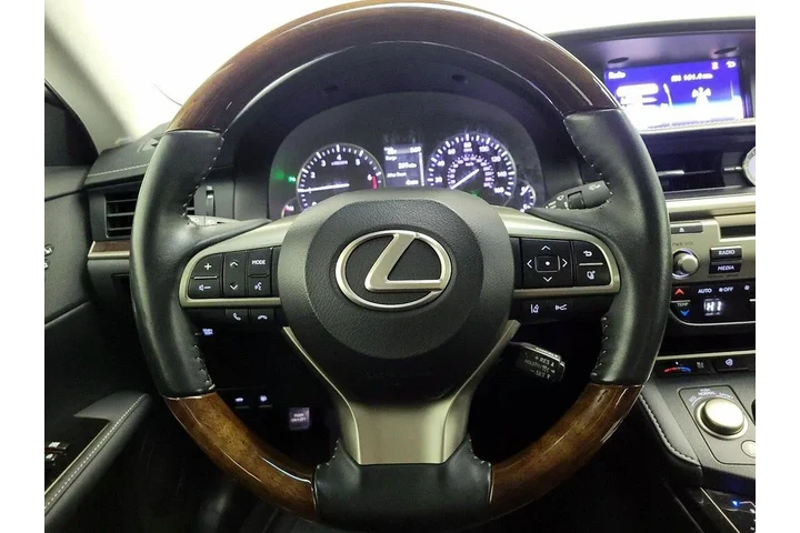 $28998 : Lexus ES 350 2018 4dr Sedan image 10