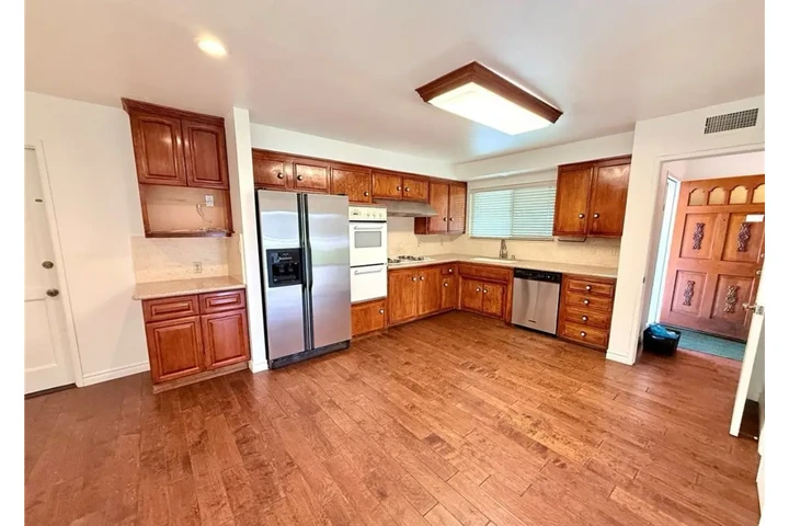 $2500 : Newly Remolded 3Bed2Bath in LA image 5