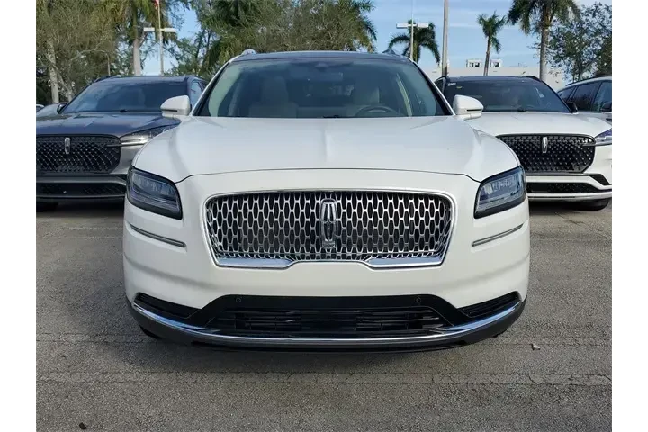 $32990 : Lincoln Nautilus 2022 Reserv image 2