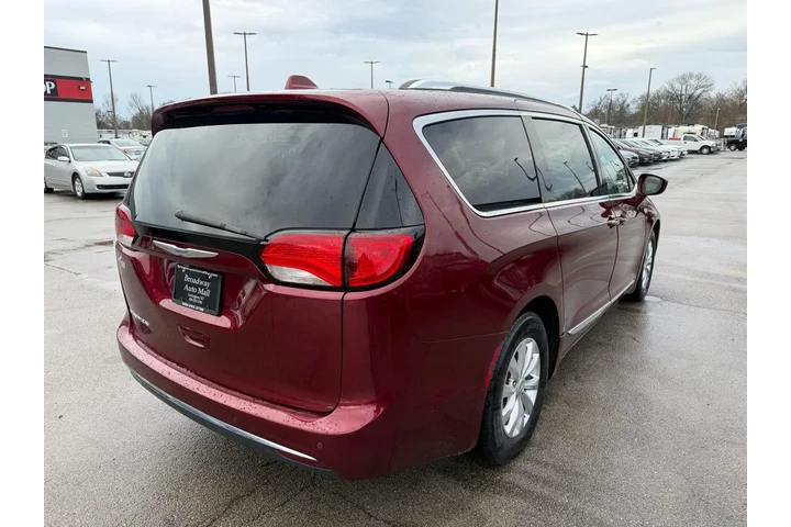 $11450 : 2018 Pacifica Touring L Plus image 2