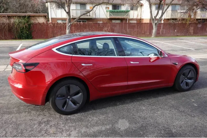 $16500 : 2018 Model 3 Long Range image 10