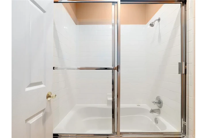 $1100 : 1 Cuarto en Garden Grove CA image 5