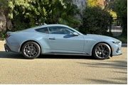 Ford Mustang 2025 GT 2dr Fas thumbnail