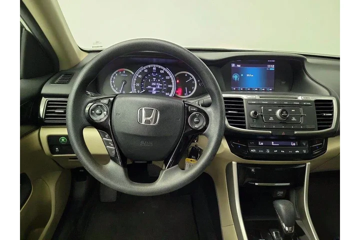 $19998 : Honda Accord 2017 LX 4dr Sed image 10
