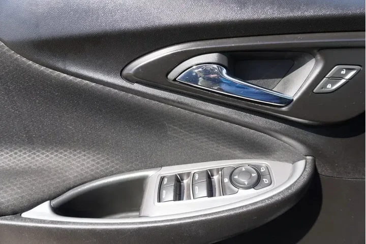 $18988 : Chevrolet Malibu 2024 LT 4dr image 9