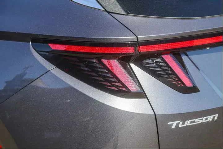 $35382 : Hyundai TUCSON Hybrid 2025 A image 8