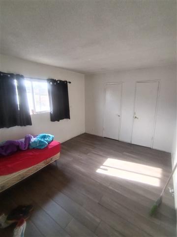 $500 : Comparto cuarto Ktown image 4