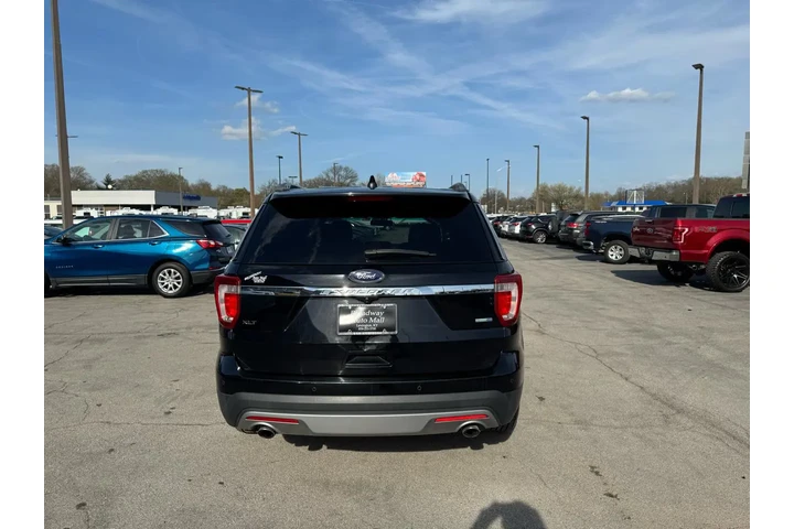 $8980 : 2016 Explorer 4WD 4dr XLT image 3