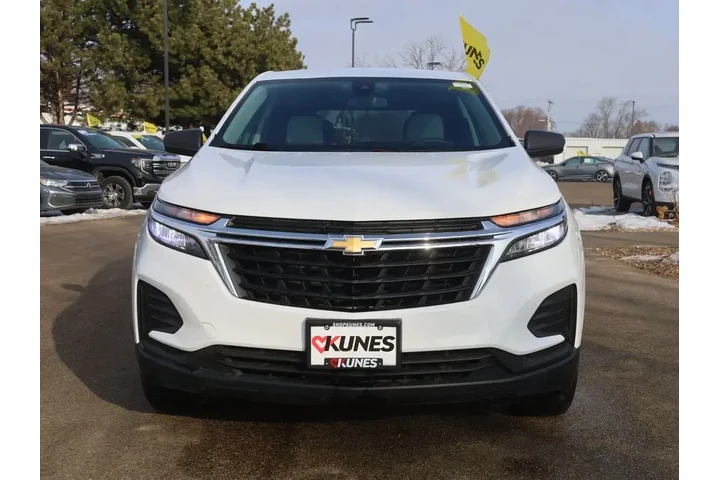 $18277 : Chevrolet Equinox 2022 4x4 L image 3