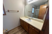 $1150 : 2 bed 2 baths Townhouse thumbnail