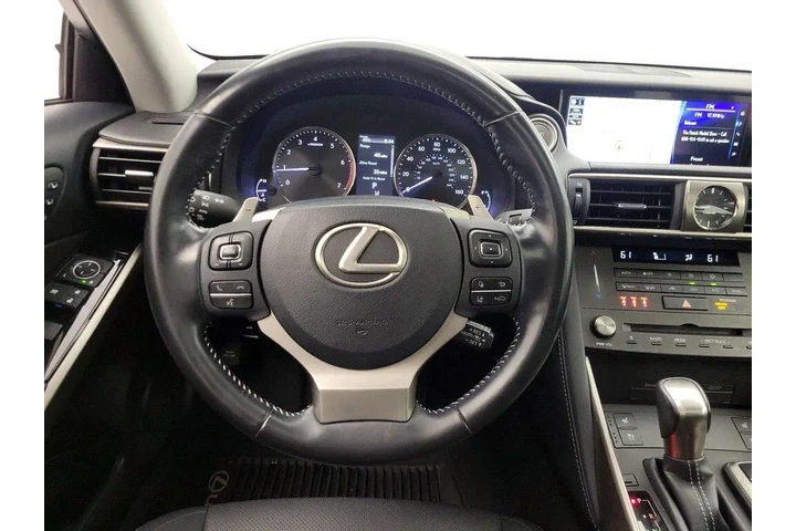 $25998 : Lexus IS 300 2020 4dr Sedan image 10