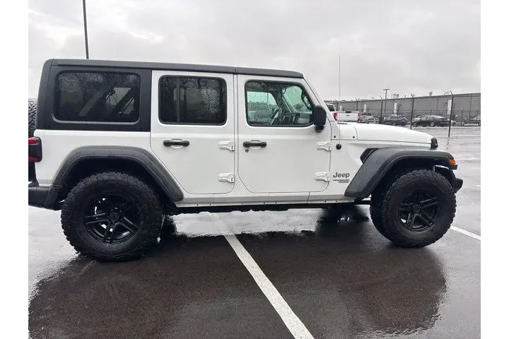 $26519 : Jeep Wrangler Unlimited 2020 image 5