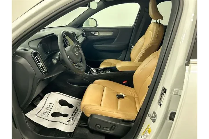 $28411 : Volvo XC40 2022 AWD T5 Inscr image 9