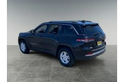 $28542 : Jeep Grand Cherokee 2023 4x2 thumbnail