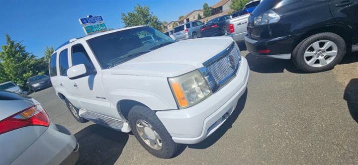 $6995 : 2002 Escalade image 3