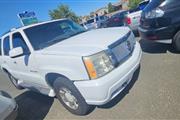 $6995 : 2002 Escalade thumbnail