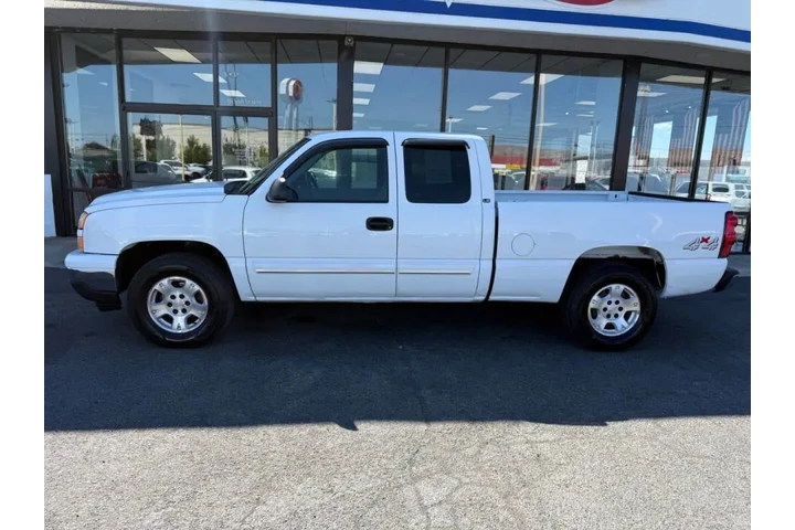 $8999 : 2007 Silverado 1500 Classic image 2