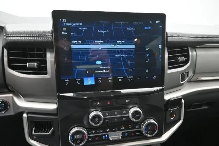 $38618 : Ford Expedition 2024 4x2 XLT image 7