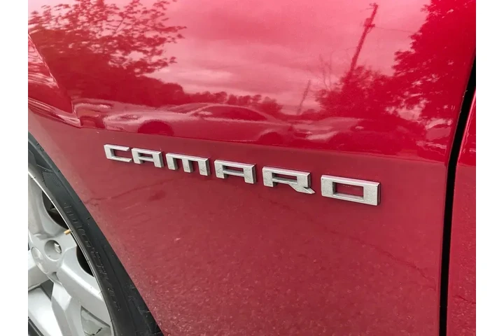 $14285 : Chevrolet Camaro 2013 LT 2dr image 10
