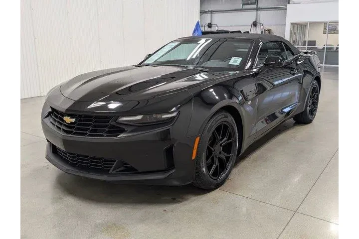 $19998 : Chevrolet Camaro 2023 LT 2dr image 4