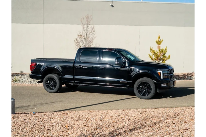 $68744 : 2024 F-150 Platinum image 3