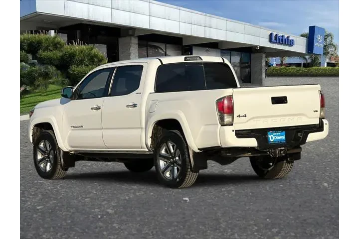 $17499 : Toyota Tacoma 2017 4x4 Limit image 7