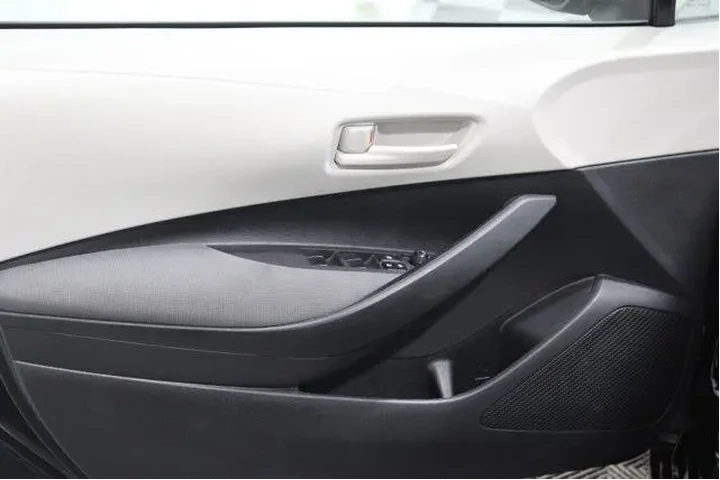 $19968 : Toyota Corolla 2022 LE 4dr S image 3