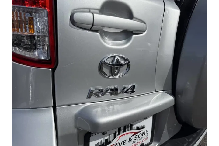 $11900 : 2012 RAV4 image 9