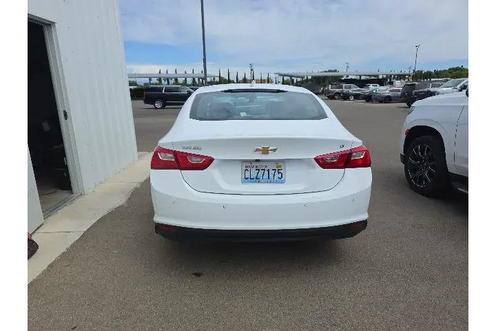 $19775 : Chevrolet Malibu 2024 LT 4dr image 5
