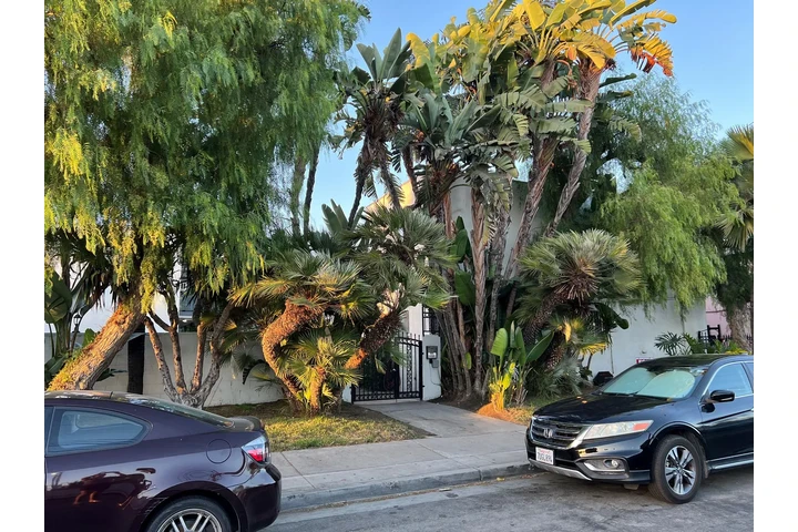 $2195 : CUDAHY APARTAMENTO image 2