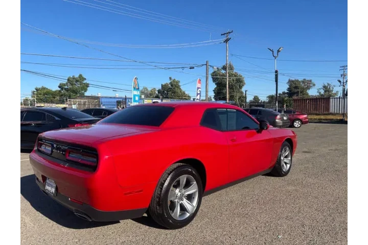 $12999 : 2015 Challenger SXT image 7