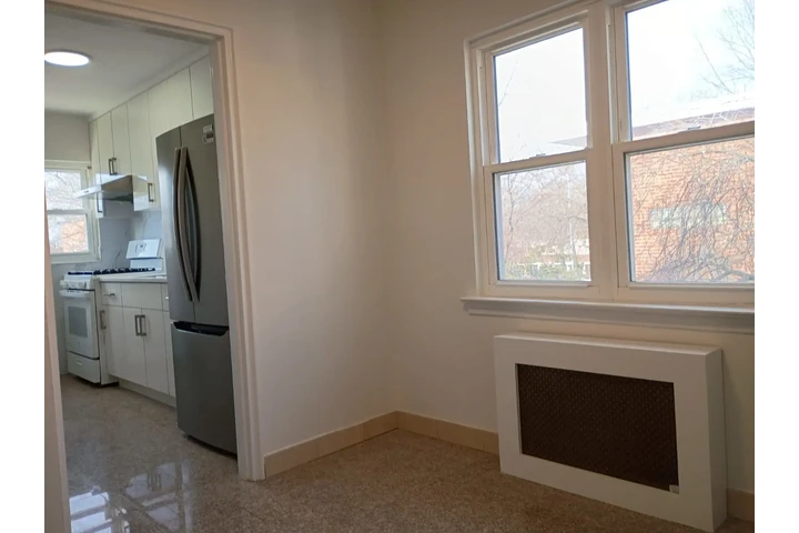 $2950 : APT EN QUEENS, BAYSIDE image 2