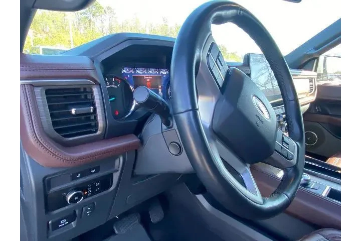 $39994 : Ford Expedition 2024 4x2 Lim image 9