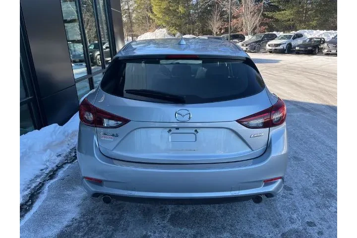 $9995 : Mazda Mazda3 2018 Touring 4d image 7