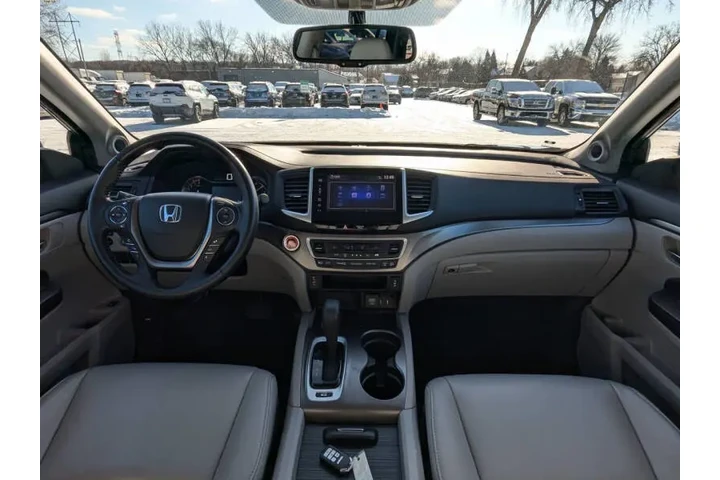 $17492 : 2016 Pilot EX-L image 4