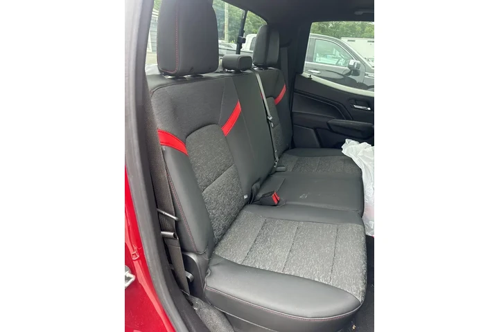 $36500 : Chevrolet Colorado 2023 4x4 Z7 image 9