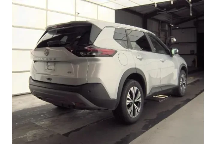 $18988 : Nissan Rogue 2023 SV 4dr Cro image 6