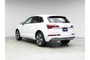 $28998 : Audi Q5 2023 AWD quattro Pre thumbnail
