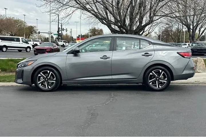 $19995 : Nissan Sentra 2024 SV 4dr Se image 5