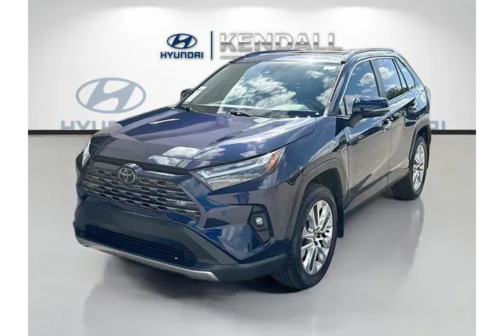 $29869 : Toyota RAV4 2024 Limited 4dr image 3