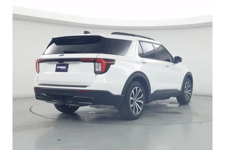$39998 : Ford Explorer 2025 ST-Line 4 image 8