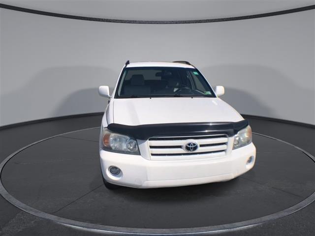 $5200 : PRE-OWNED 2005 TOYOTA HIGHLAN image 3