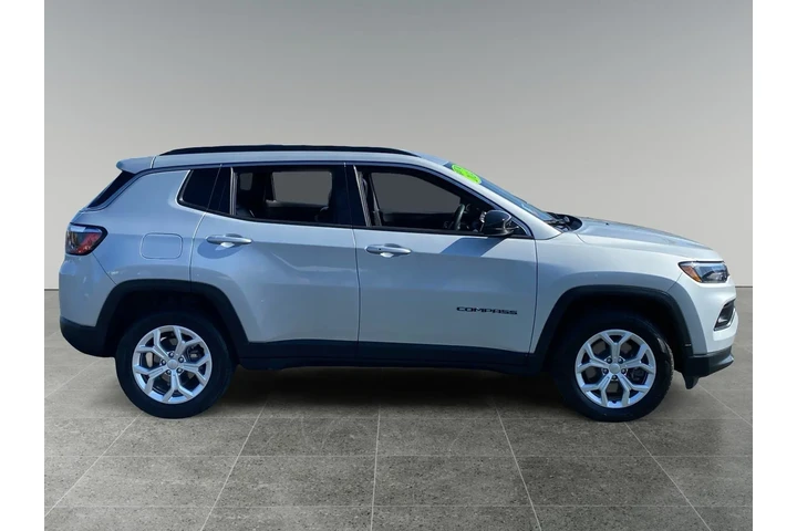 $25818 : Jeep Compass 2024 image 6