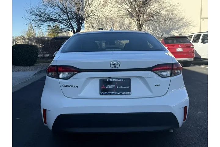 $20643 : Toyota Corolla 2023 LE 4dr S image 6